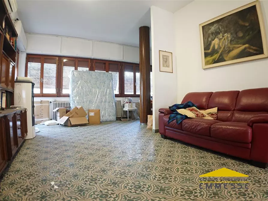 Immagine 9 di Casa indipendente in vendita  a Massa