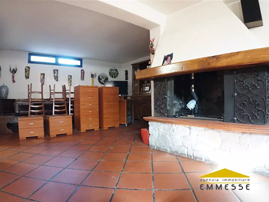 Immagine 10 di Casa indipendente in vendita  a Carrara