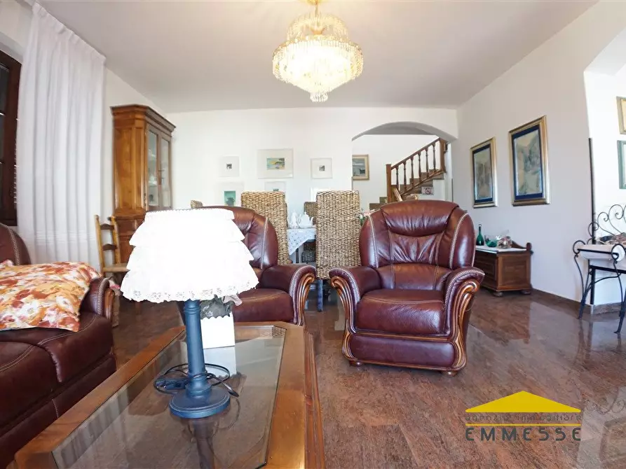 Immagine 6 di Casa indipendente in vendita  a Carrara