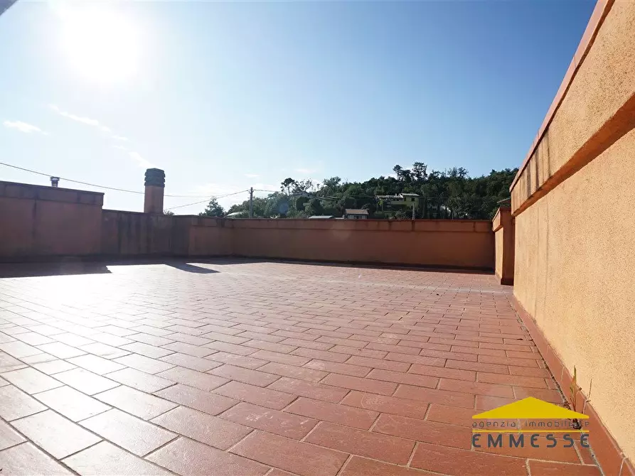 Immagine 3 di Casa indipendente in vendita  a Carrara