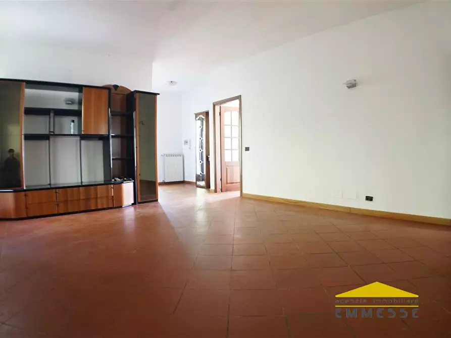 Immagine 8 di Casa indipendente in vendita  a Massa