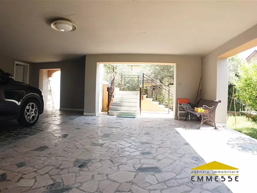 Immagine 4 di Casa indipendente in vendita  a Carrara
