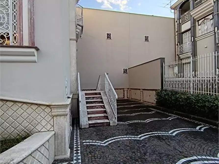 Immagine 4 di Villa in vendita  a Frignano