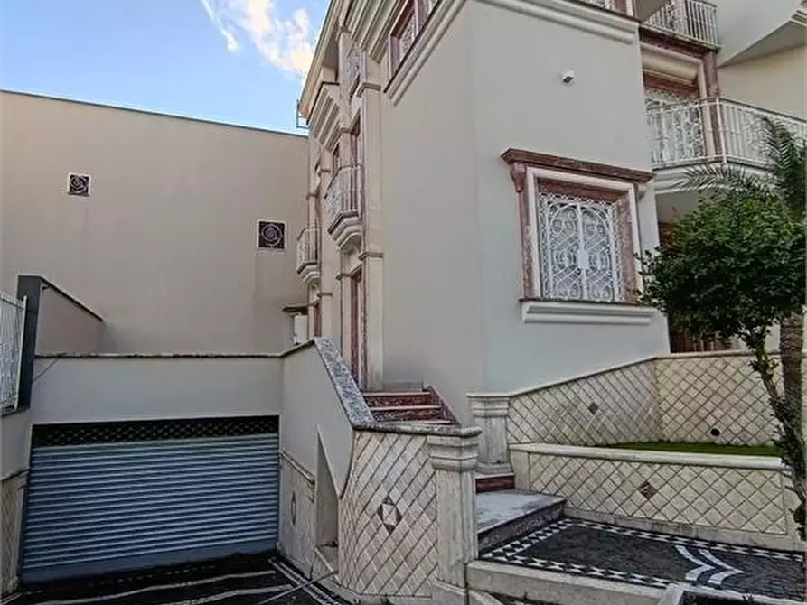 Immagine 2 di Villa in vendita  a Frignano