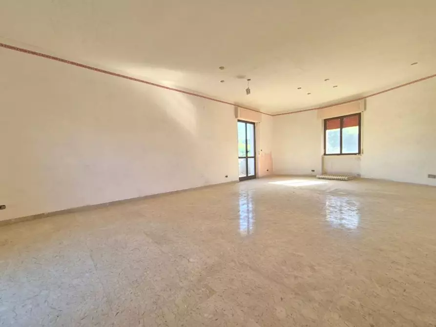 Immagine 9 di Villa in vendita  a Bucchianico