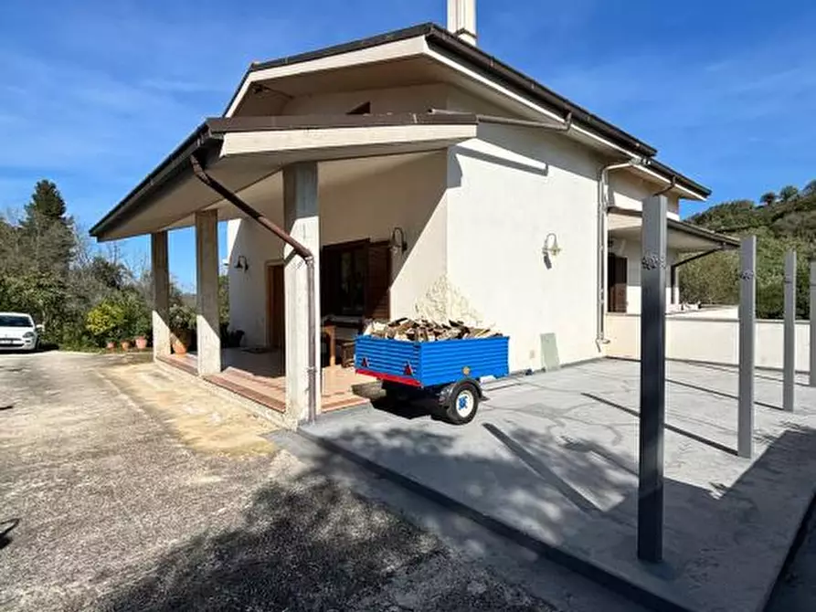 Immagine 4 di Villa in vendita  2 a San Giovanni Teatino
