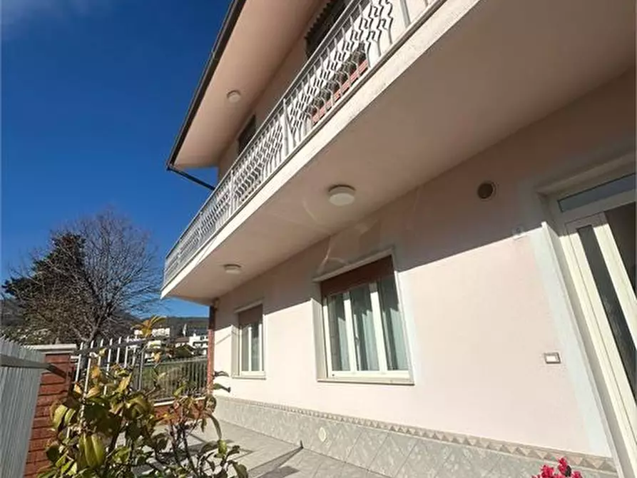 Immagine 7 di Villa in vendita  5 a Tornareccio