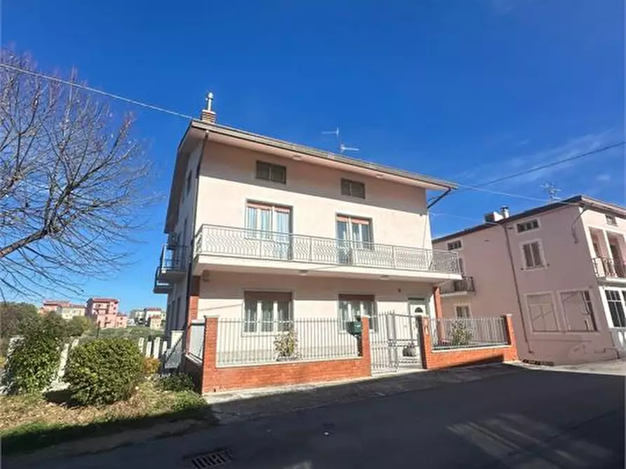 Immagine 9 di Villa in vendita  5 a Tornareccio