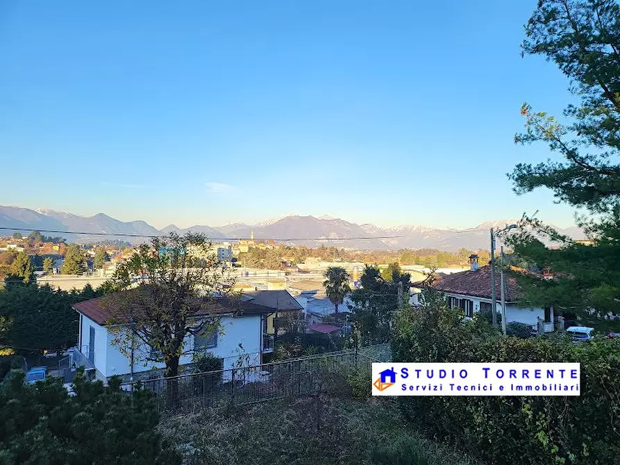 Immagine 4 di Villa in vendita  21 a Inverigo