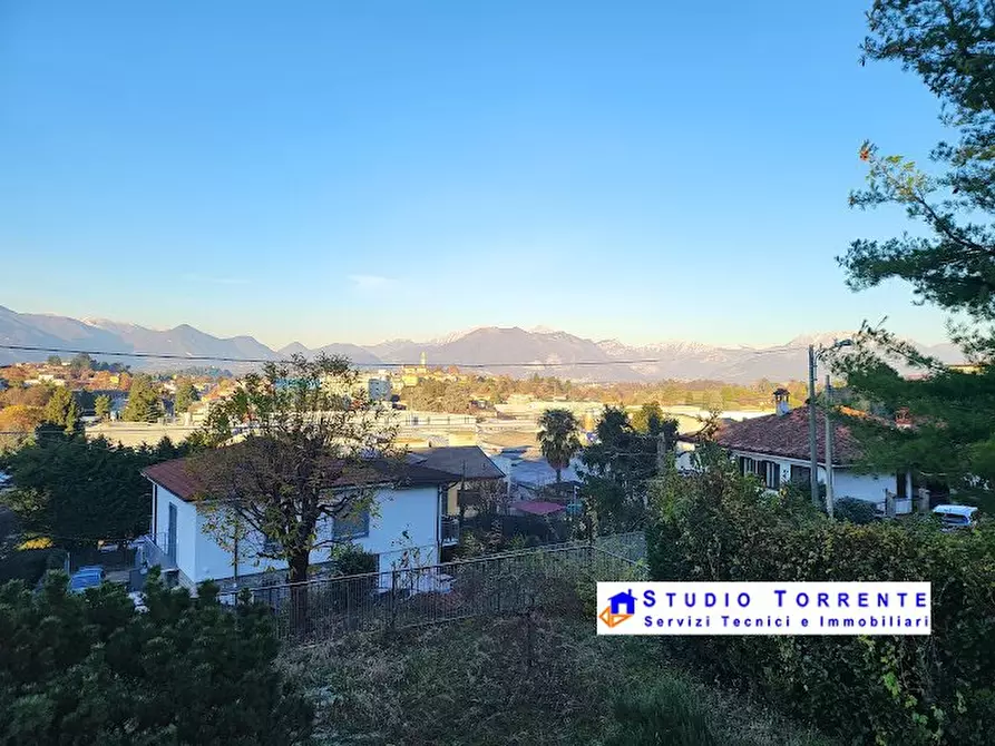 Immagine 5 di Villa in vendita  21 a Inverigo