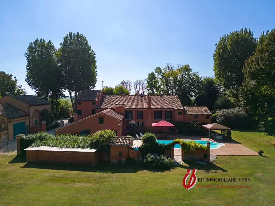 Immagine 1 di Villa in vendita  a San Bellino