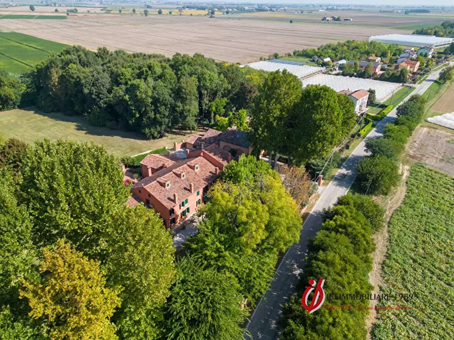 Immagine 10 di Villa in vendita  a San Bellino