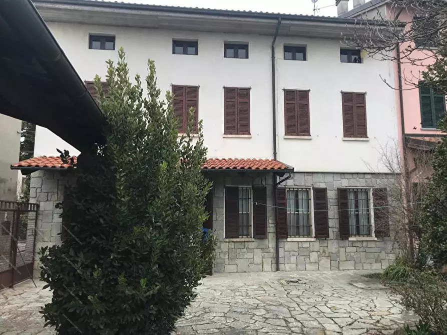 Immagine 2 di Villa in vendita  a Isola Sant'antonio