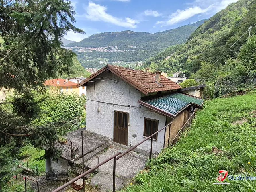 Immagine 3 di Villa in vendita  a Cedegolo