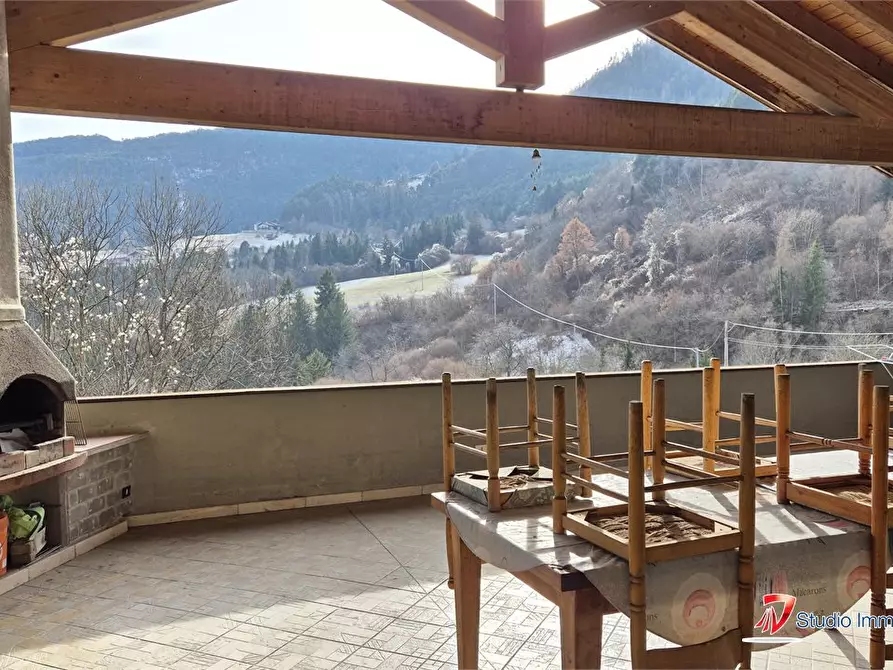 Immagine 10 di Villa in vendita  a Borno