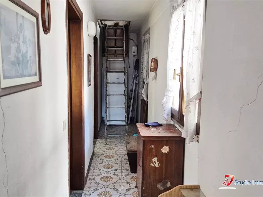 Immagine 10 di Villa in vendita  8 a Borno