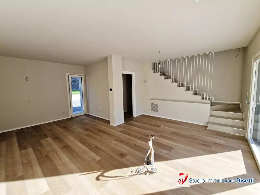 Immagine 4 di Villa in vendita  2 a Capo Di Ponte