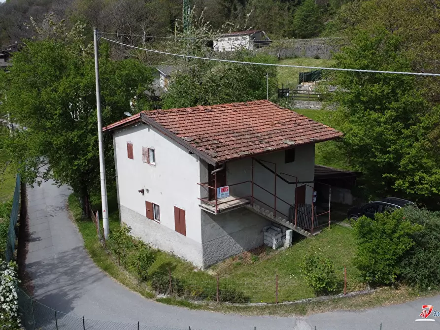 Immagine 1 di Villa in vendita  a Capo Di Ponte
