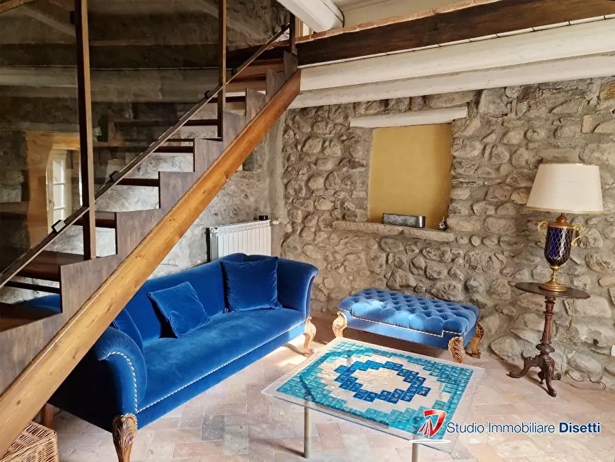 Immagine 3 di Villa in vendita  a Sale Marasino