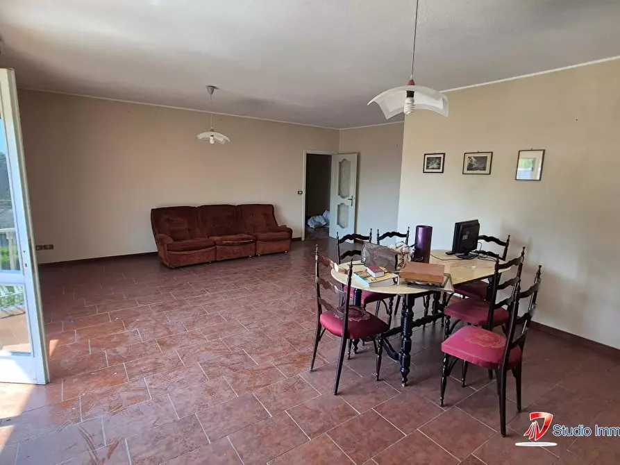 Immagine 7 di Villa in vendita  5 a Zone