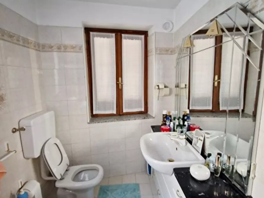 Immagine 6 di Villa in vendita  18 a Sonico