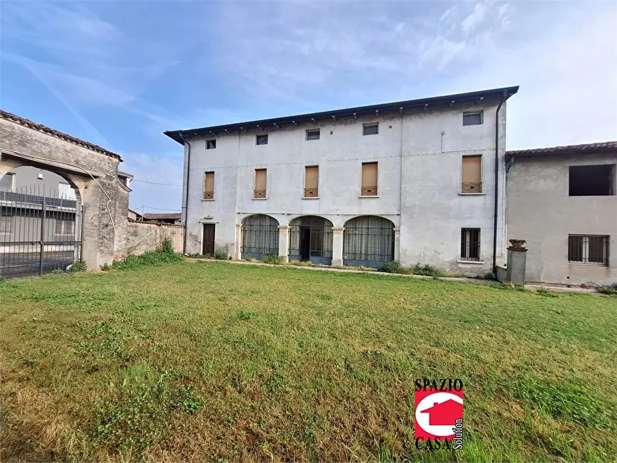 Immagine 1 di Villa in vendita  a Borgo San Giacomo