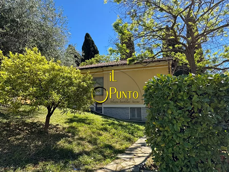 Immagine 1 di Villa in vendita  492 a San Remo