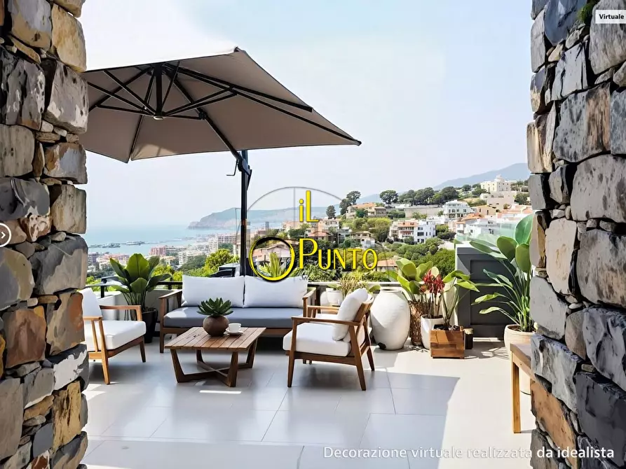 Immagine 1 di Villa in vendita  285 a San Remo