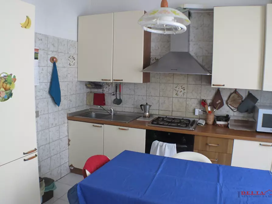 Immagine 7 di Villa in vendita  a Livorno