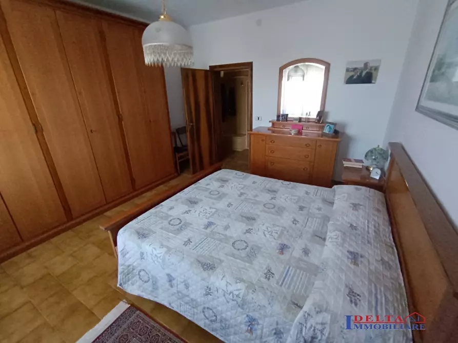 Immagine 10 di Villa in vendita  a Rosignano Marittimo