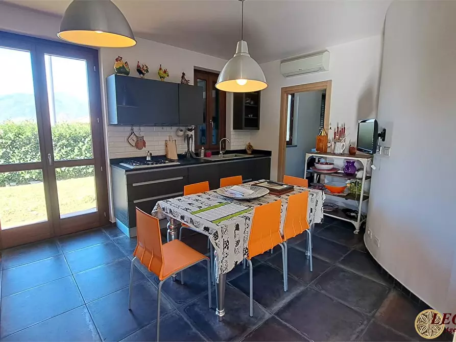 Immagine 5 di Villa in vendita  19 a Villafranca In Lunigiana