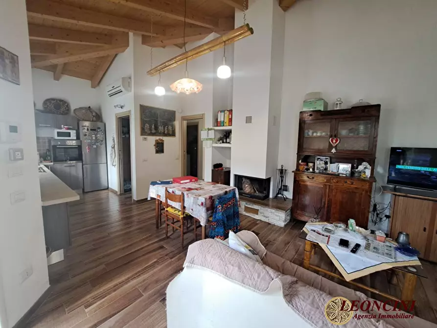 Immagine 8 di Villa in vendita  52 a Villafranca In Lunigiana