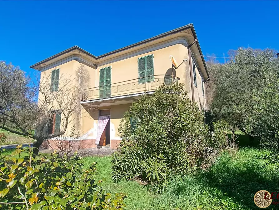 Immagine 4 di Villa in vendita  22 a Filattiera