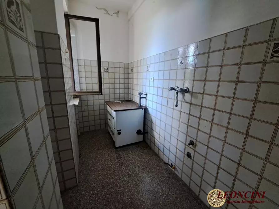 Immagine 10 di Villa in vendita  1 a Pontremoli