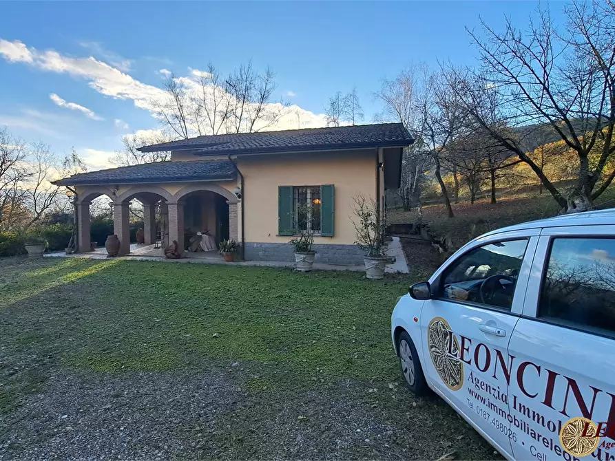 Immagine 2 di Villa in vendita  2 a Mulazzo