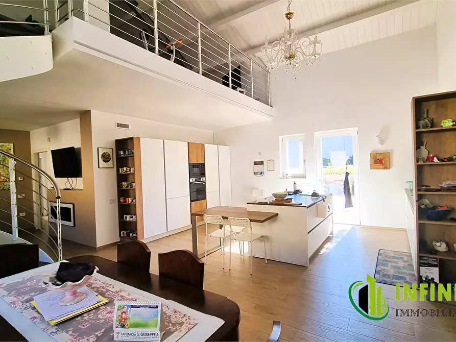 Immagine 6 di Villa in vendita  4 a Matera