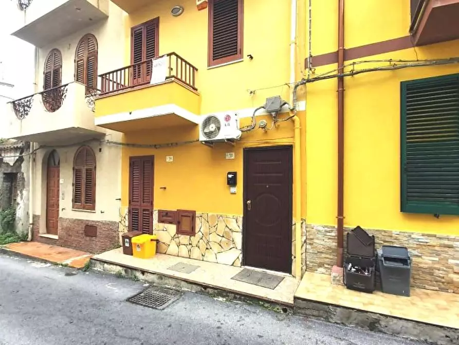 Immagine 1 di Villa in vendita  a Villafranca Tirrena