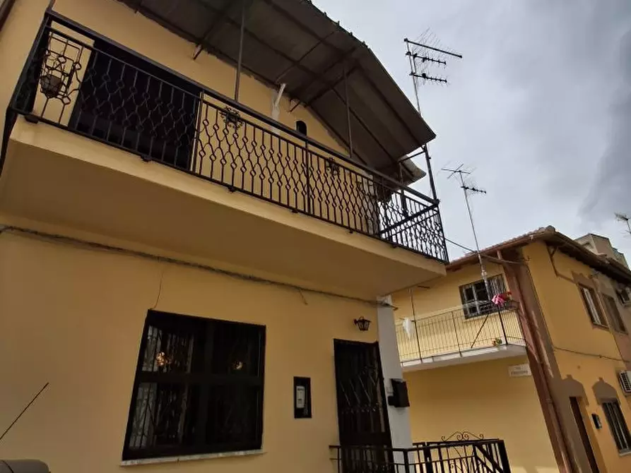 Immagine 2 di Villa in vendita  5 a Messina