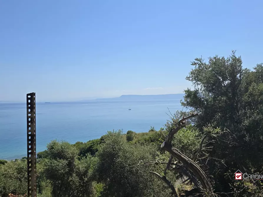Immagine 8 di Villa in vendita  a Messina