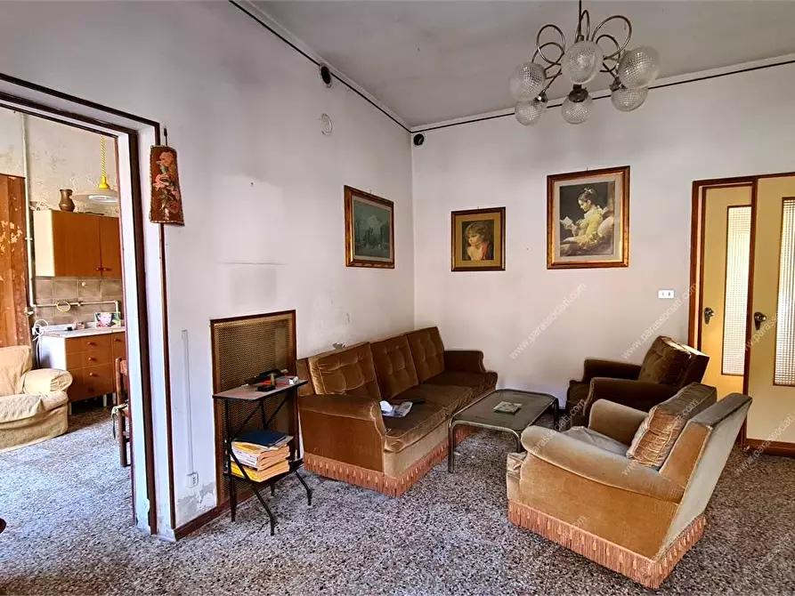 Immagine 6 di Villa in vendita  7 a Gambarana