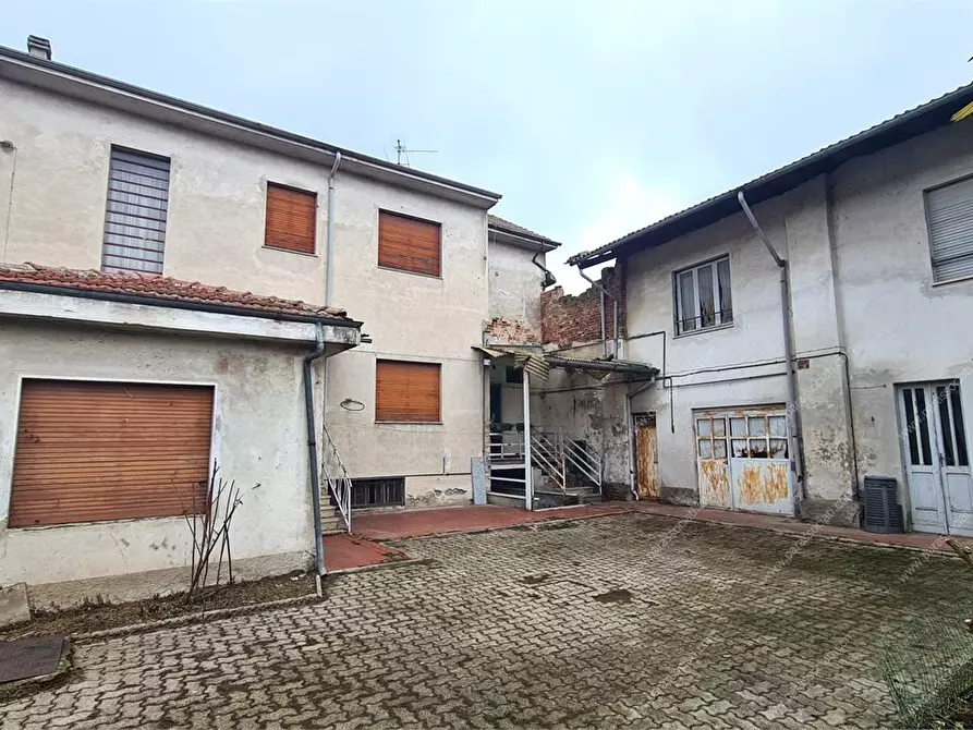 Immagine 8 di Villa in vendita  7 a Gambarana