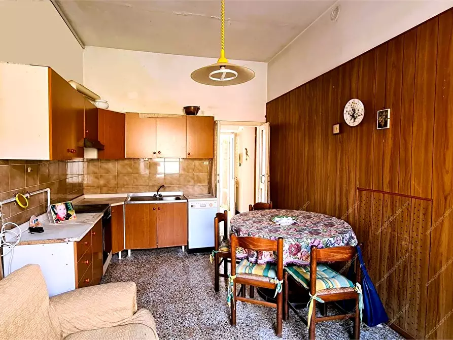 Immagine 1 di Villa in vendita  7 a Gambarana