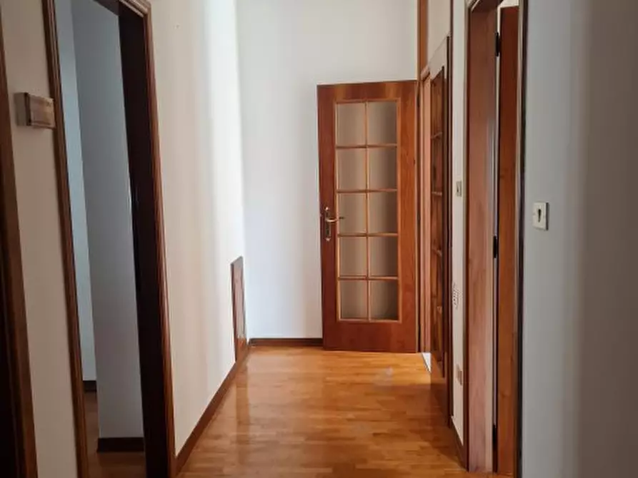 Immagine 5 di Villa in vendita  a Sassofeltrio