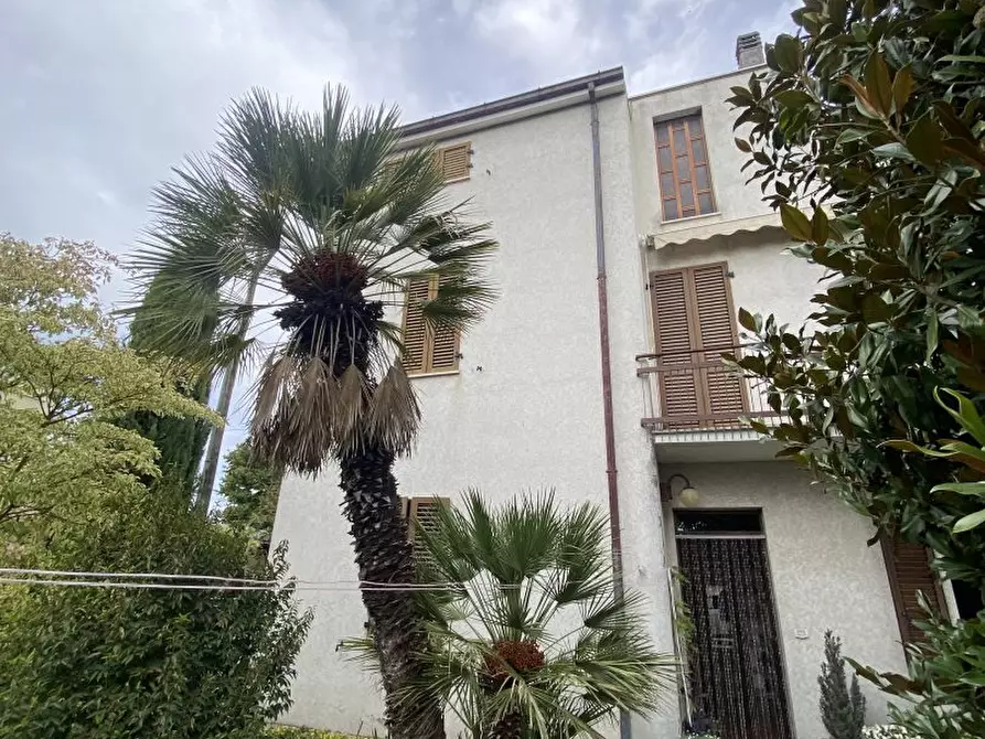 Immagine 5 di Villa in vendita  4 a Cepagatti