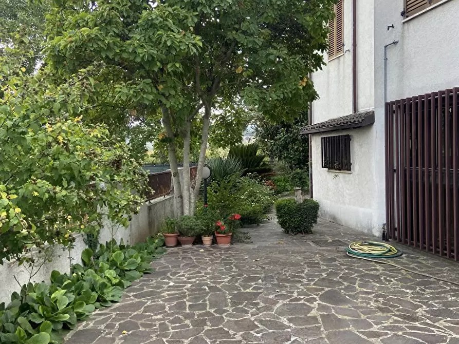 Immagine 8 di Villa in vendita  4 a Cepagatti