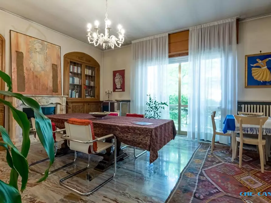 Immagine 4 di Villa in vendita  a Cattolica