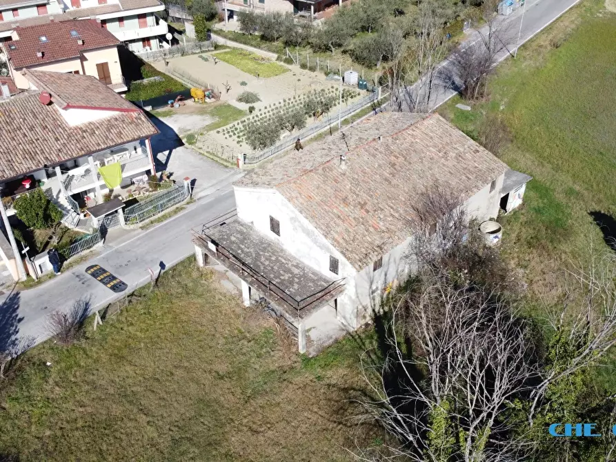 Immagine 1 di Villa in vendita  a Morciano Di Romagna