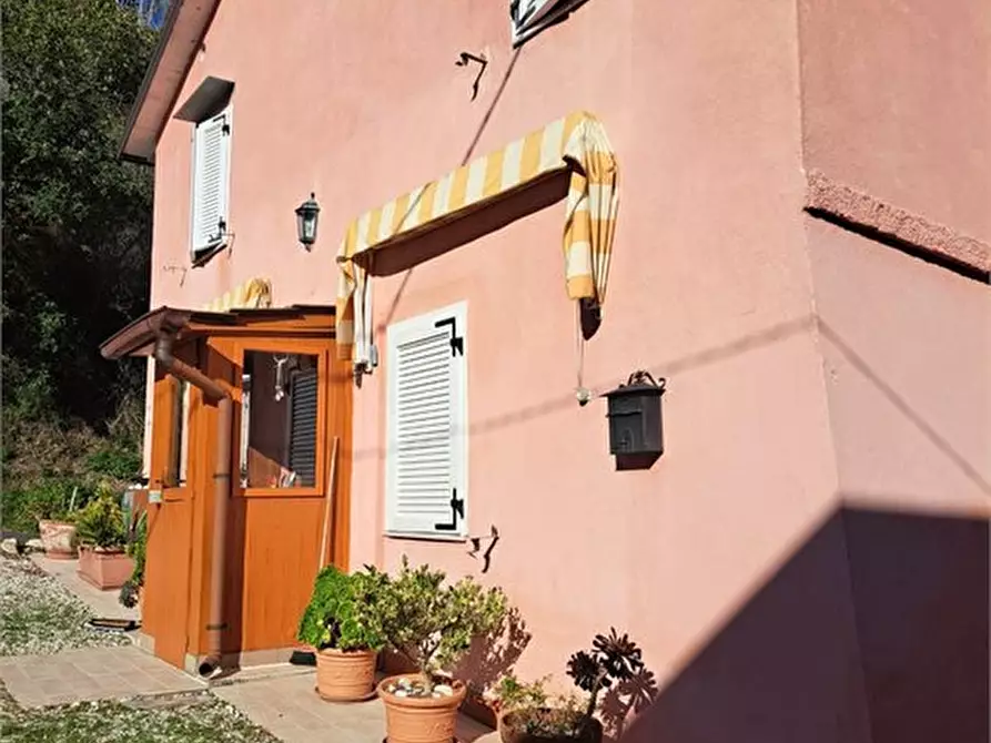 Immagine 2 di Villa in vendita  368 a Montefiore Conca