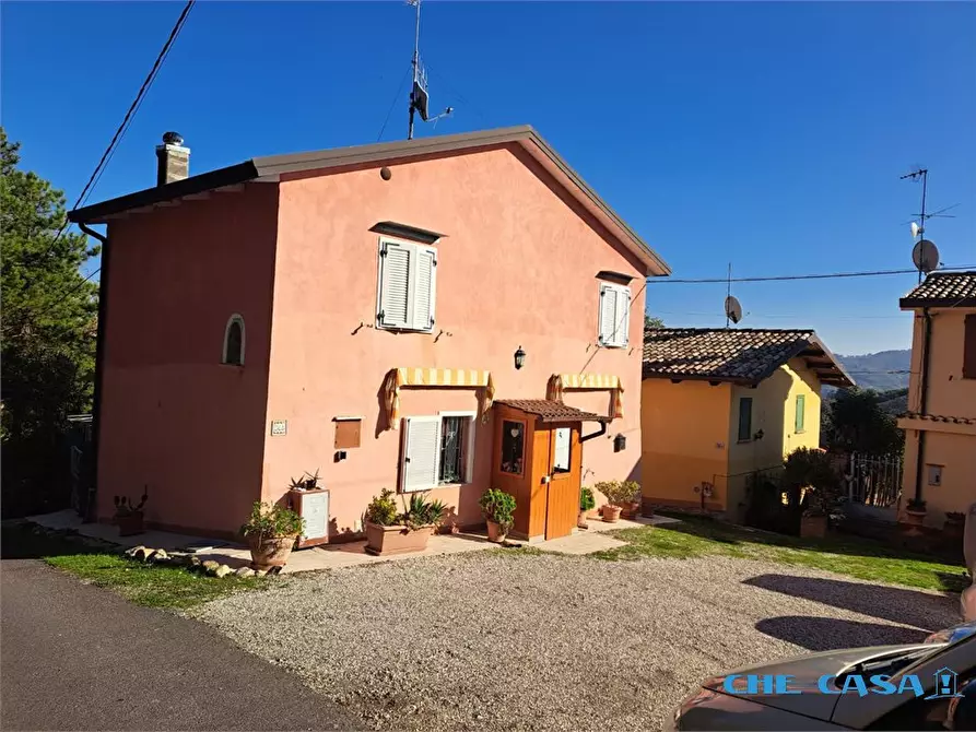 Immagine 1 di Villa in vendita  368 a Montefiore Conca
