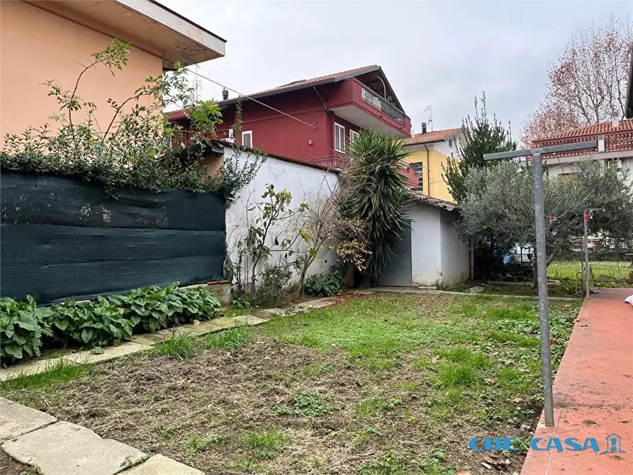 Immagine 5 di Villa in vendita  4 a Riccione